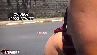 Kriss Hotwife Noel Se Desnuda En Medio De Un Ajetreado Confiscación De Tráfico En Salvador Bahía Durante Una Celebración Especial De Navidad